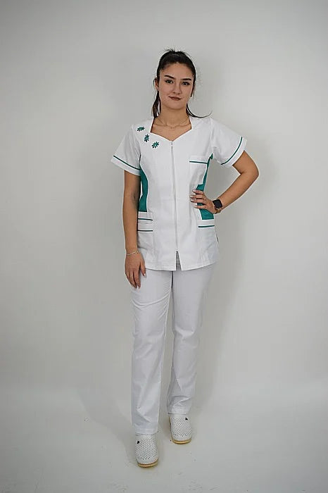 Uniforma Pentru Femei Model Brodat A05 Alb + Verde Inchis Cu Pantaloni Albi