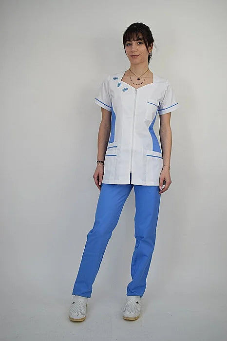 Uniforma Pentru Femei Model Brodat A05 Alb + Bleu Inchis Cu Pantaloni
