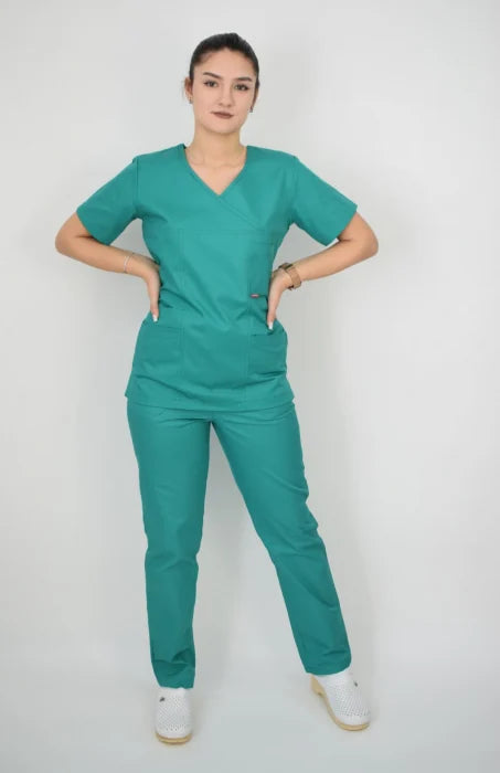 Uniforma Pentru Femei D06 Verde Inchis Cu Pantaloni