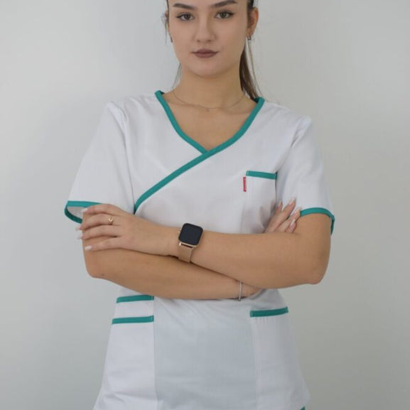 Uniforma Pentru Femei A08 Alb + Verde Inchis Cu Pantaloni