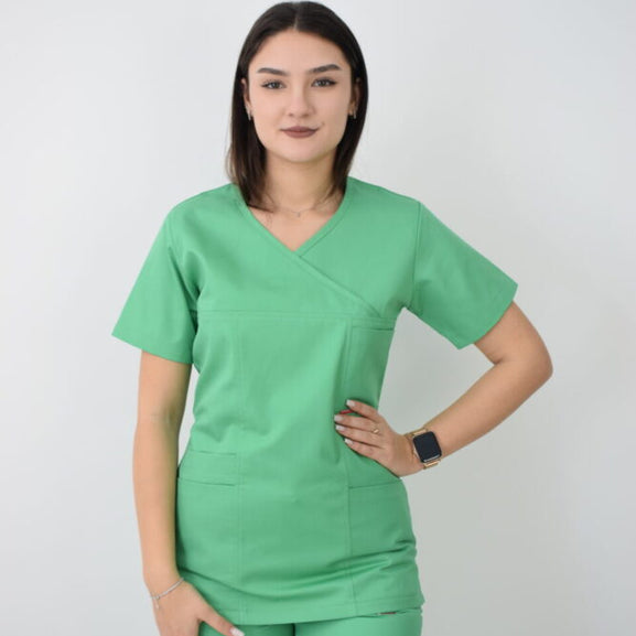 Uniforma Pentru Femei D06 Verde Deschis Cu Pantaloni