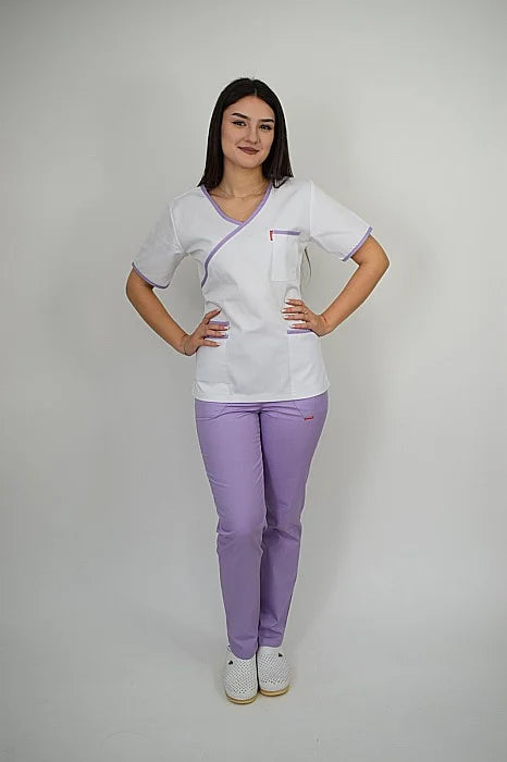 Uniforma Pentru Femei A08 Alb + Mov Deschis Cu Pantaloni