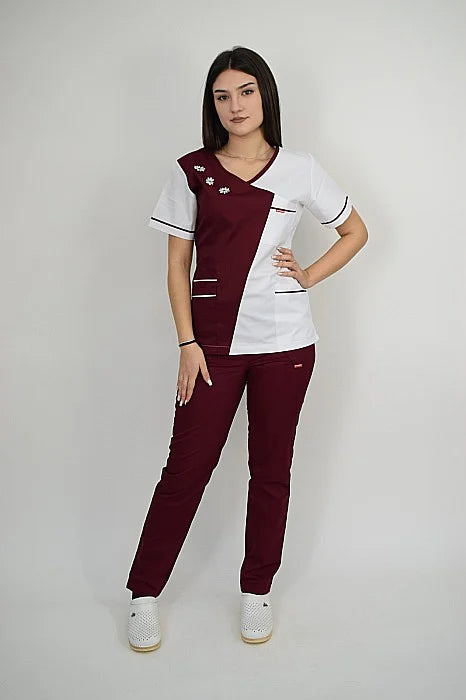Uniforma Pentru Femei Model A02BC Bordo Cu Pantaloni Bordo